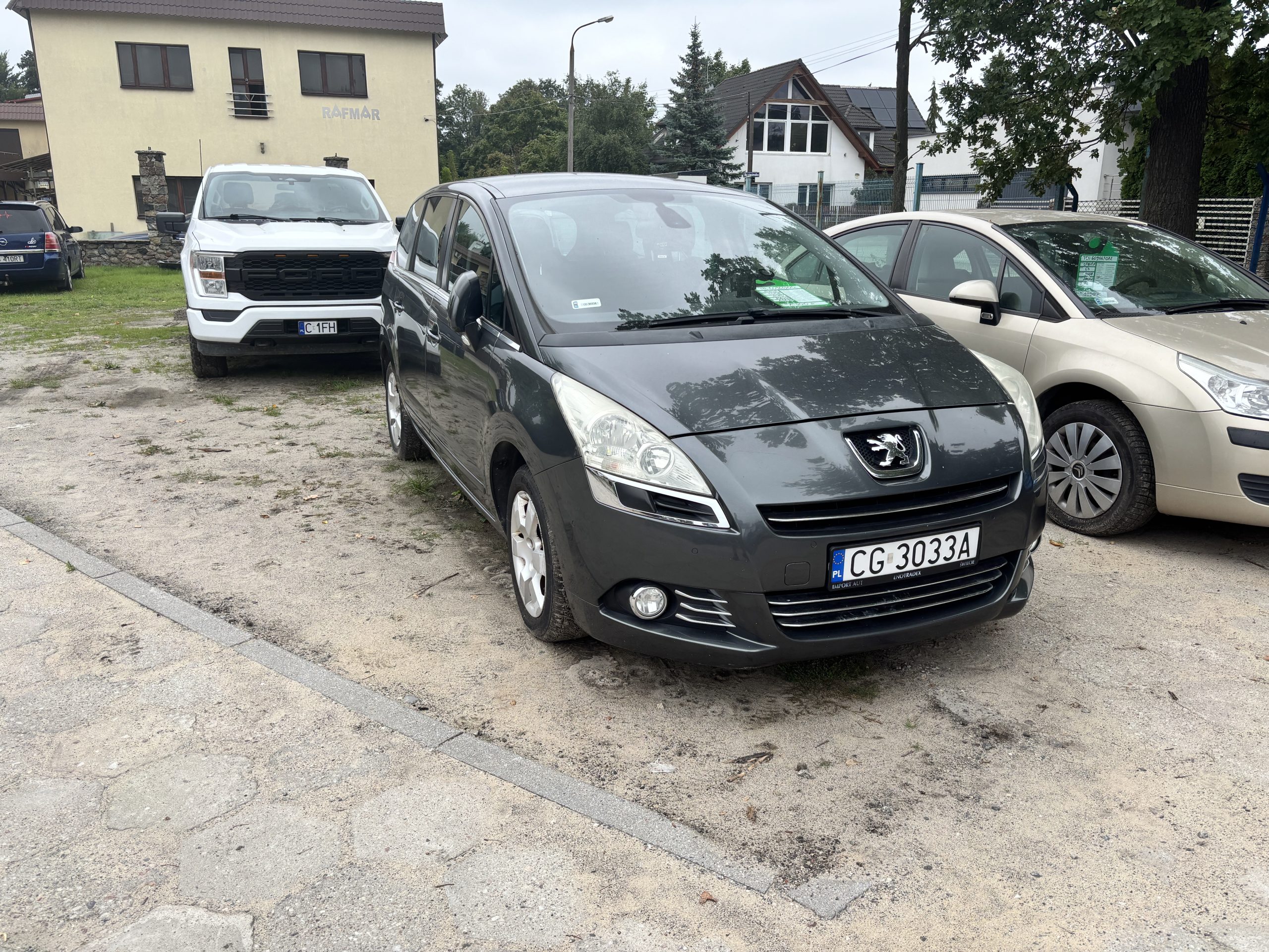 Read more about the article PEUGEOT 5008